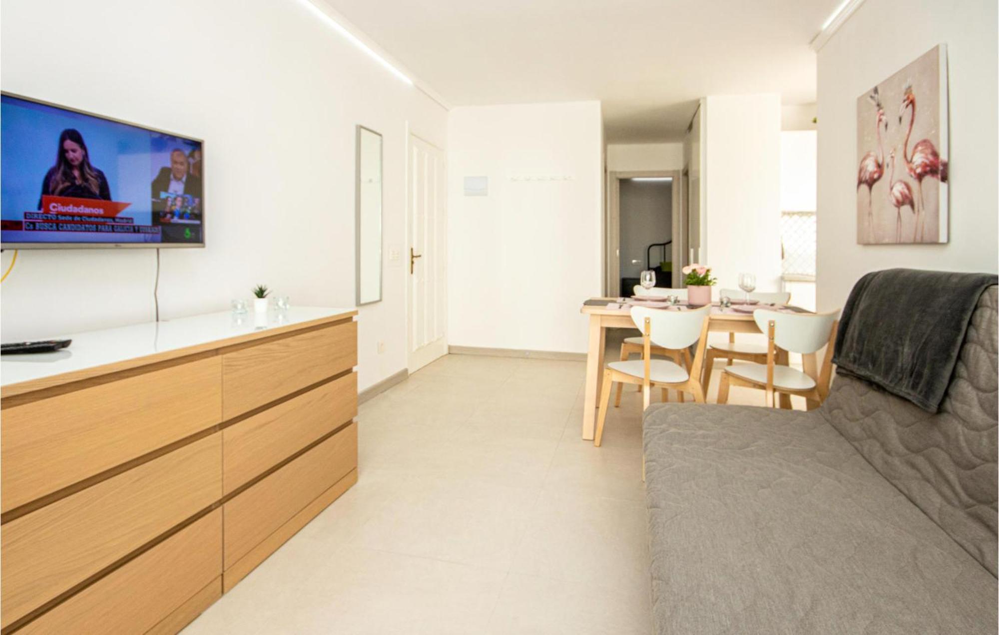 Awesome Apartment In Riviera Del Sol With Kitchen Sitio de Calahonda Ngoại thất bức ảnh